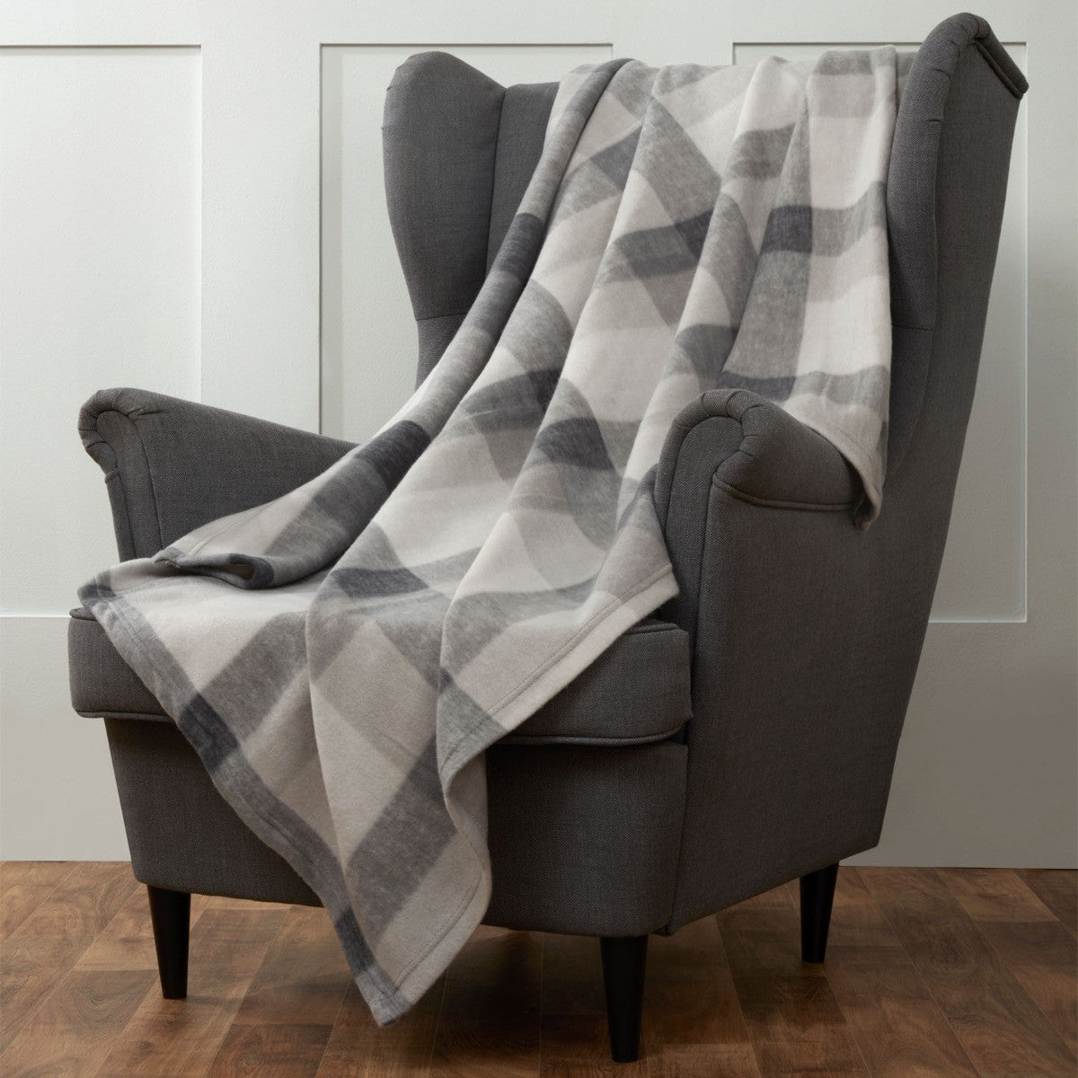 tartan check fleece throw blanket grey soft cosy polyester home comfort decor