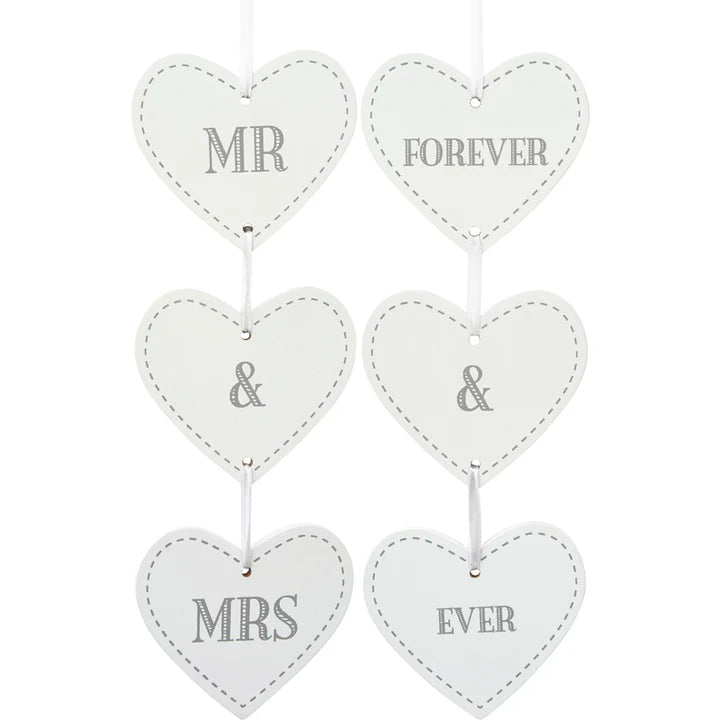 mr and mrs forever and ever wooden hanging heart wedding decoration sign