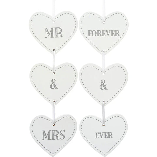 mr and mrs forever and ever wooden hanging heart wedding decoration sign