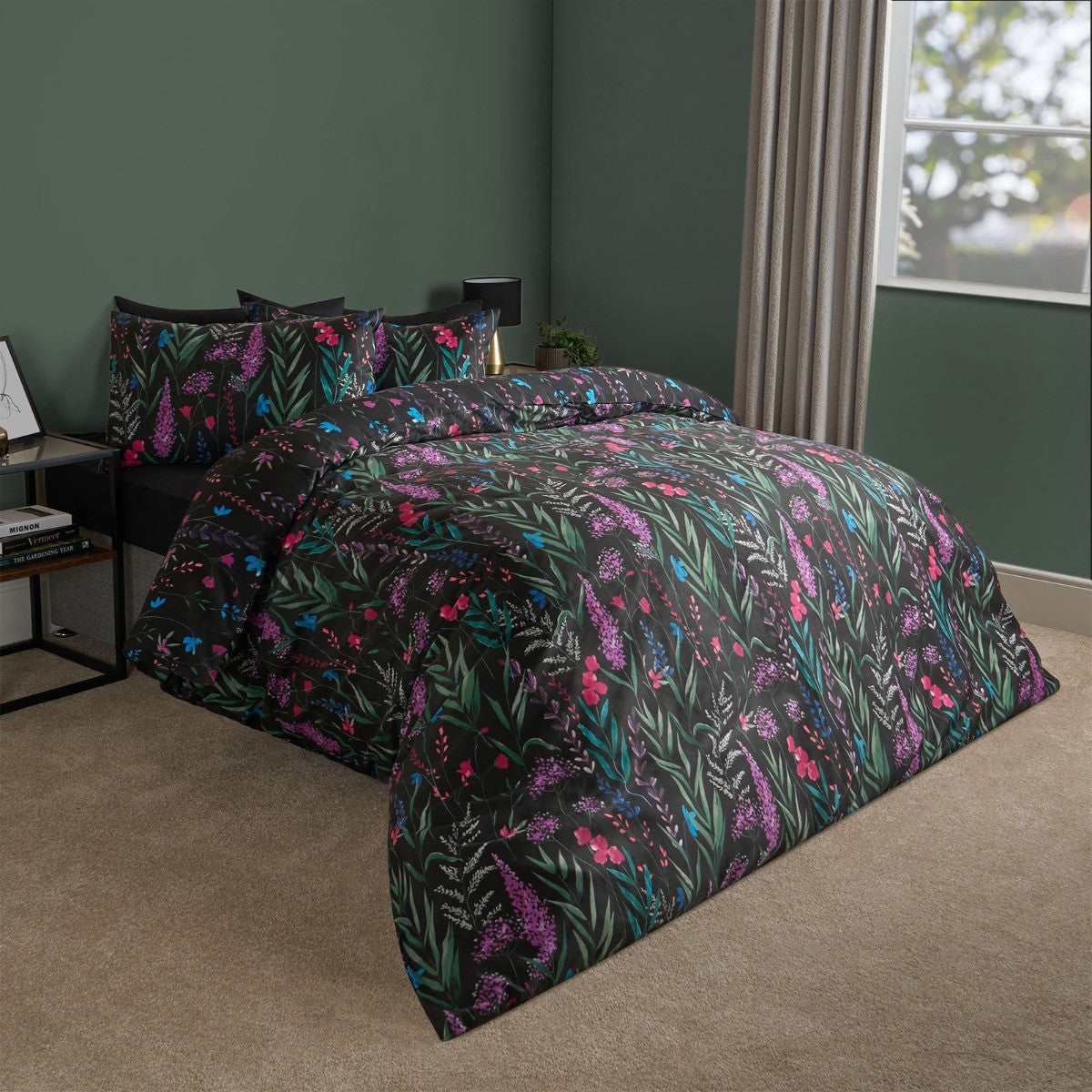 Modern black floral super king duvet cover set with bold botanical design