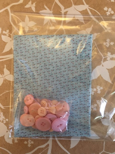 blue spotty dots fat quarter with coordinating buttons