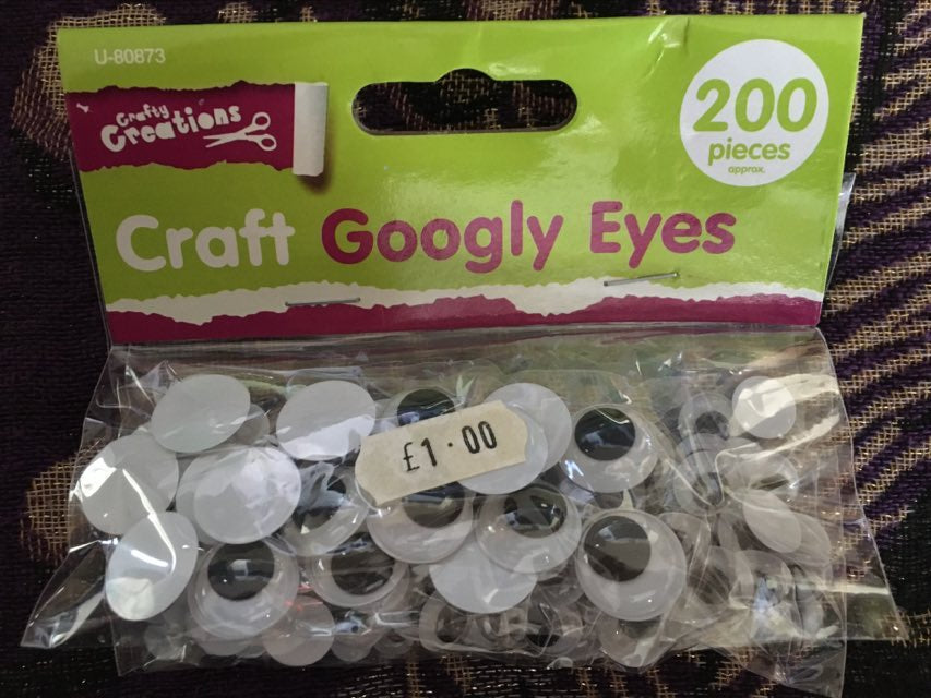 googly eyes assorted sizes pack of 200 craft embellishments for card making and children’s projects